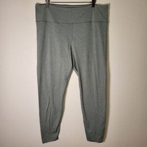 Girlfriend Collective Seamless Leggings in Heathered Grey size 4XL